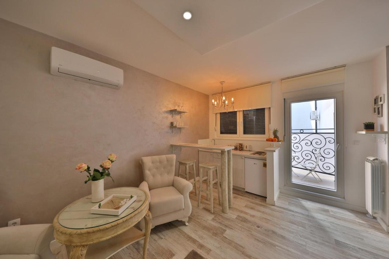 Joli Apartment