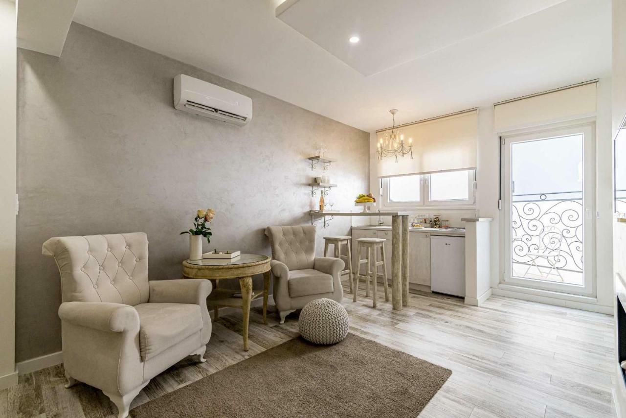 Joli Apartment